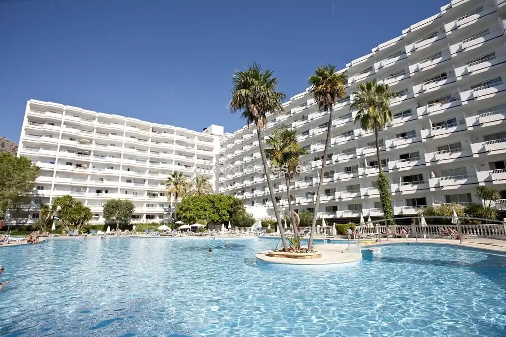 Piscina de Apartament en venda en Alcúdia amb Aire condicionat, Calefacció i Jardí privat