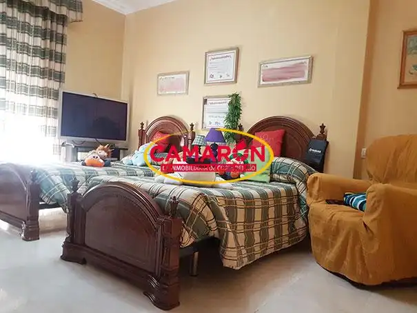 Habitación de Casa adosada en venta en Coria del Río