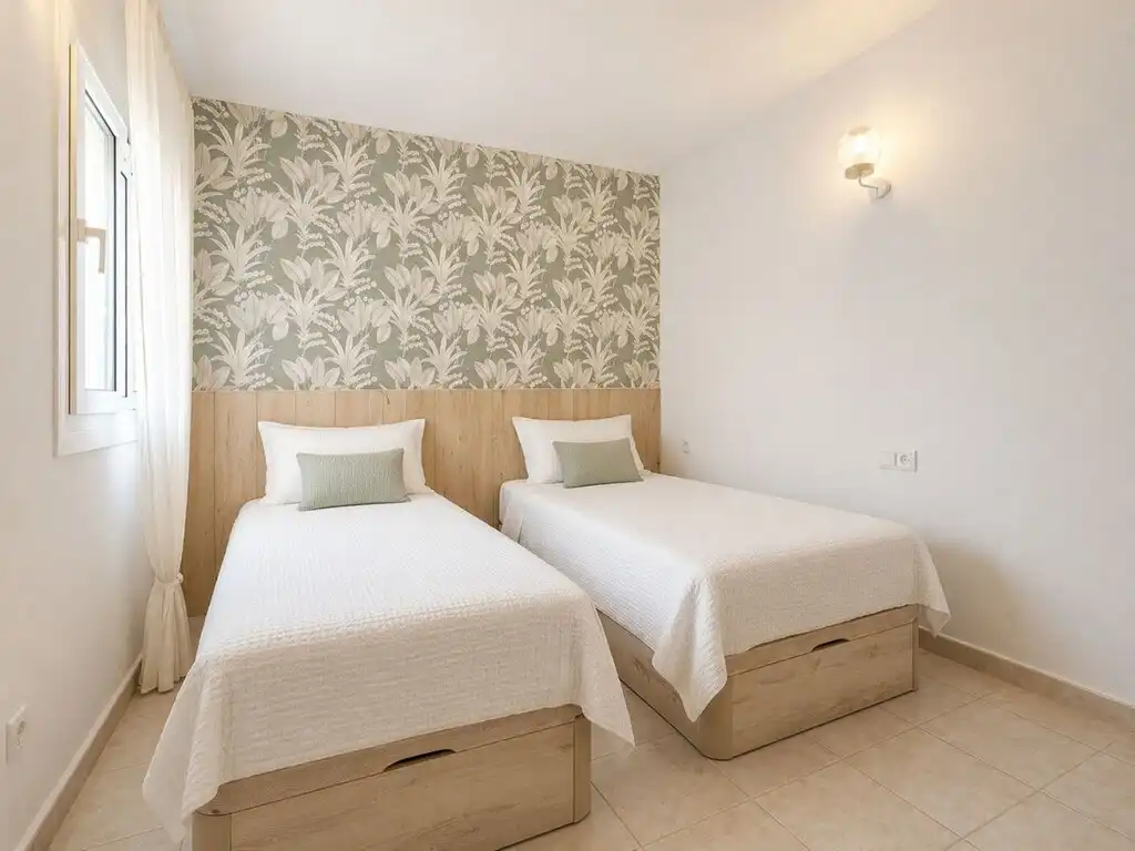Habitación de Apartamento en venta en Benalmádena con Aire acondicionado, Jardín privado y Terraza