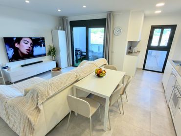 Appartement compact avec piscine à vendre à BENIMANTEL