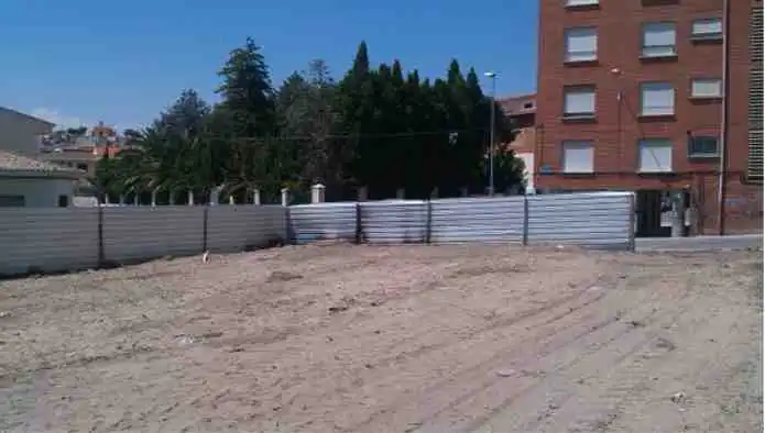 Terreno residenziale in vendita a Calle Benjamín Palencia 9, imagen 3