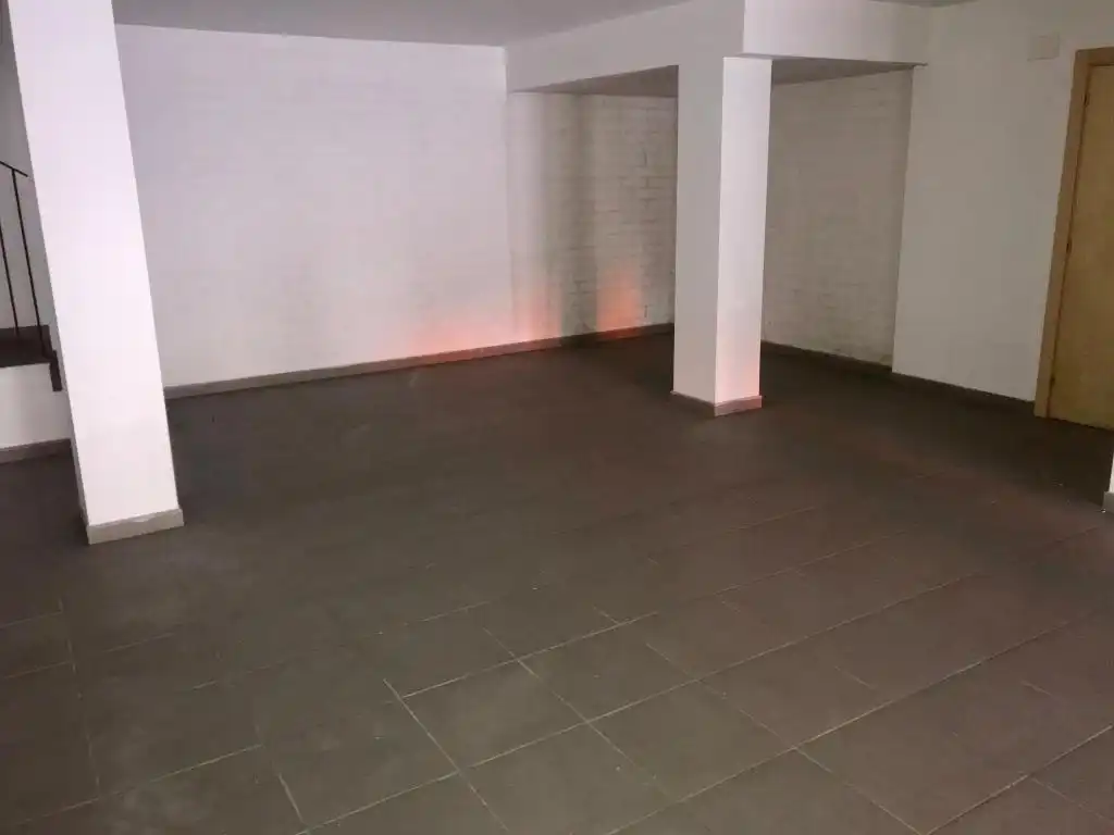Geschaftsraum zur Miete in Badalona