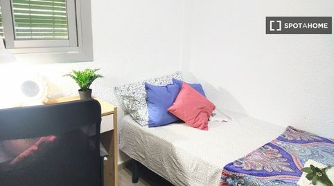 Foto 4 de Habitació a L'Eixereta, Burjassot