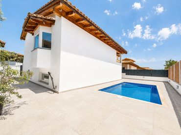 Casa amb piscina en venda a Las Atalayas - Urmi - Cerro de Mar
