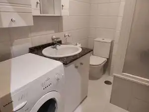 Baño de Piso de alquiler en Ciudad Real con Terraza y Amueblado
