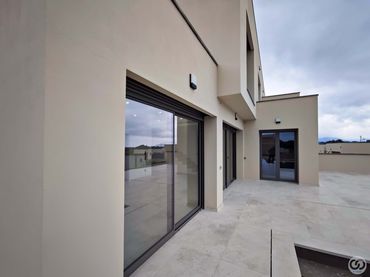 Casa amb piscina en venda a Palau-saverdera