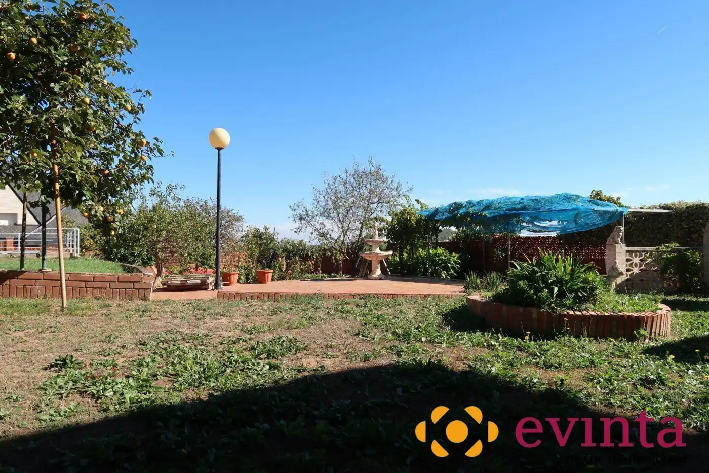 Jardín de Casa o chalet en venta en Vallirana con Calefacción, Jardín privado y Trastero