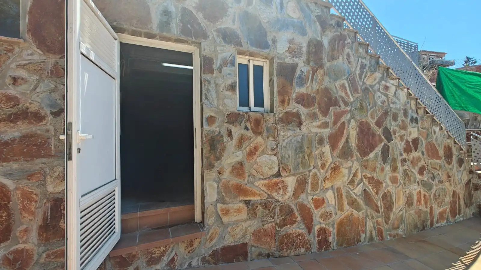 Außenansicht von Haus oder Chalet zum Verkauf in Castellet i la Gornal mit Klimaanlage, Heizung und Privatgarten