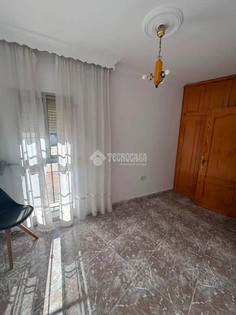 Casa adosada en venda a Taraguilla- Estación