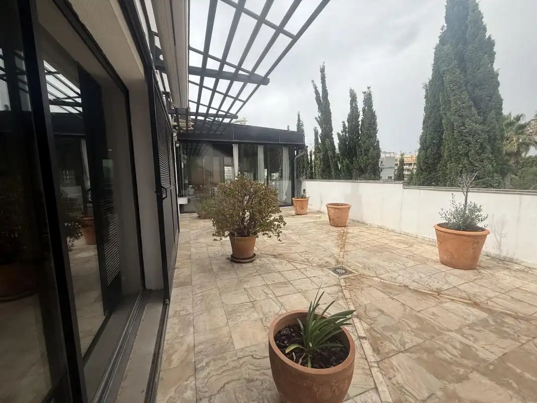 Terrasse von Büro zur Miete in Marbella mit Heizung