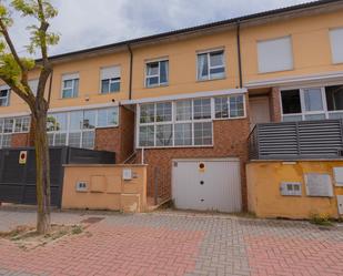 Exterior view of Single-family semi-detached for sale in Valladolid Capital