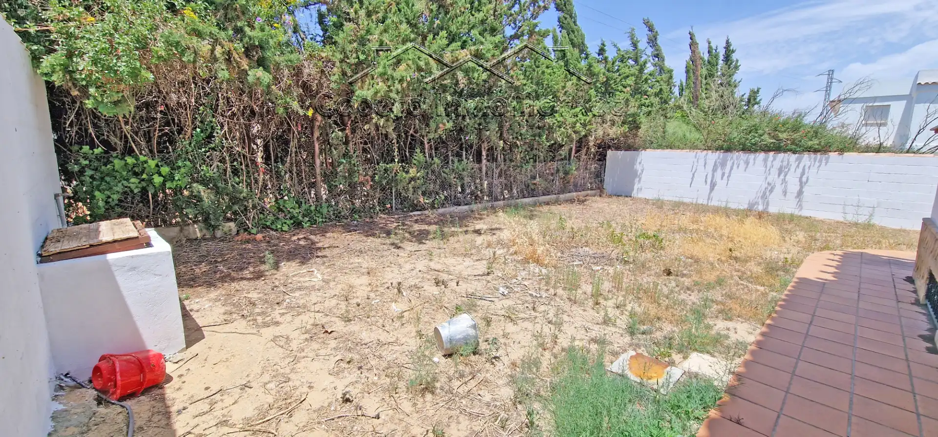 Einfamilien-Reihenhaus zum Verkauf in El Puerto de Santa María mit Privatgarten und Balkon