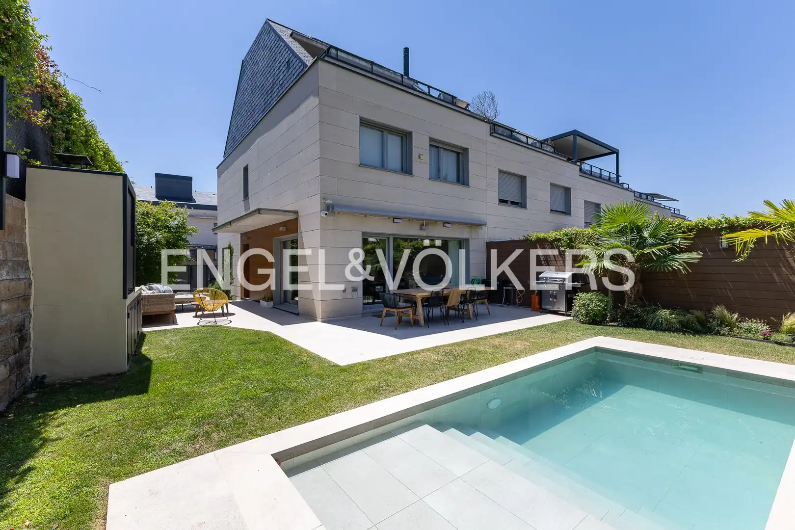 Exterior view of Detached homes for rent in Boadilla del Monte  with Air Conditioner, Heating and Private garden