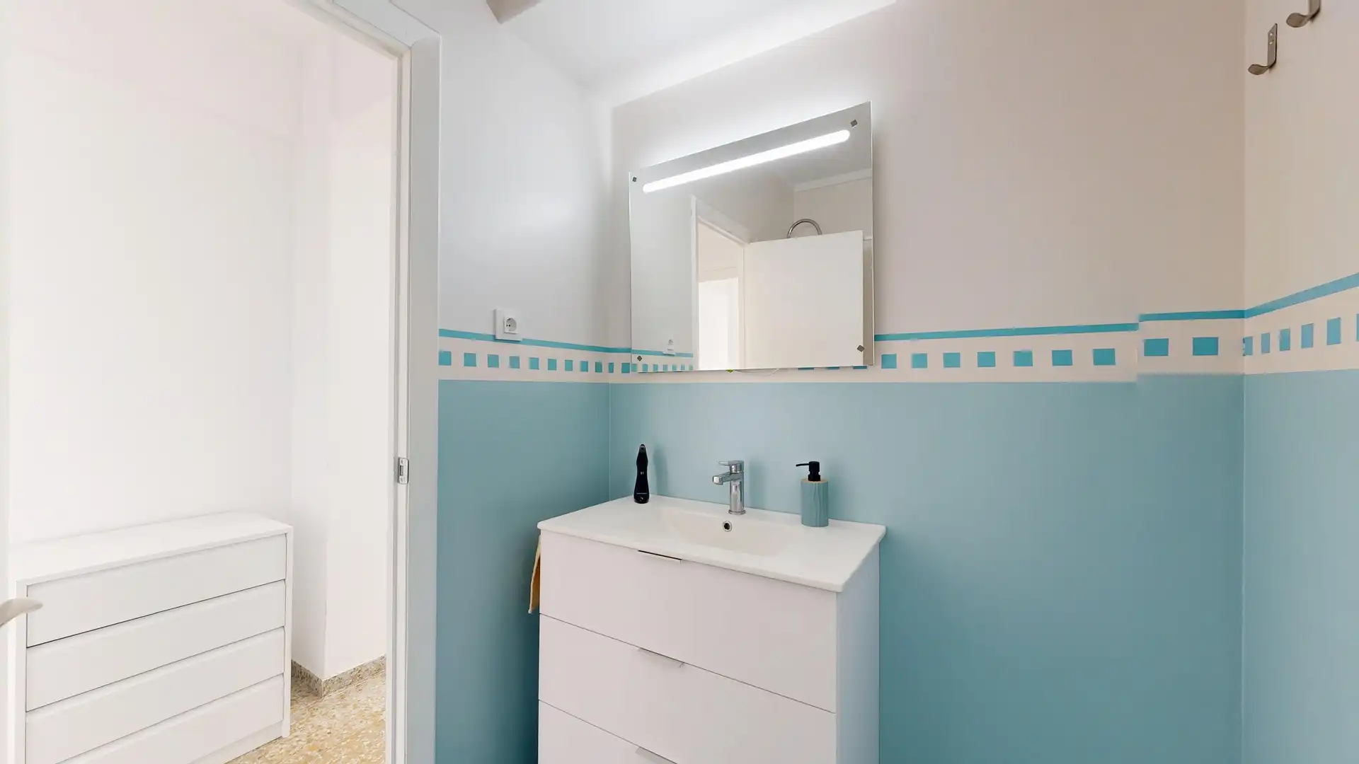 Baño de Piso en venta en Benicasim / Benicàssim con Jardín privado y Terraza