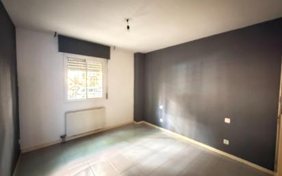 Bedroom of Flat for sale in  Madrid Capital