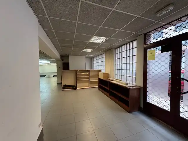 Local de lloguer en Oviedo 