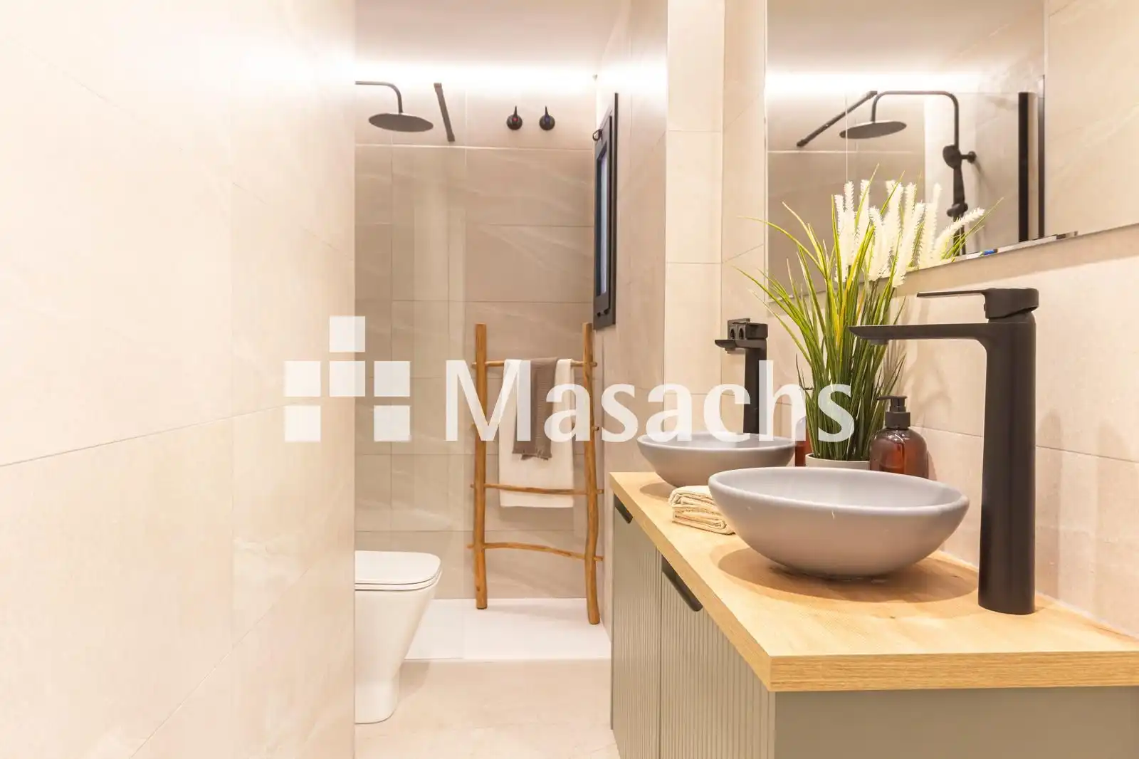 Baño de Ático en venta en Terrassa con Terraza