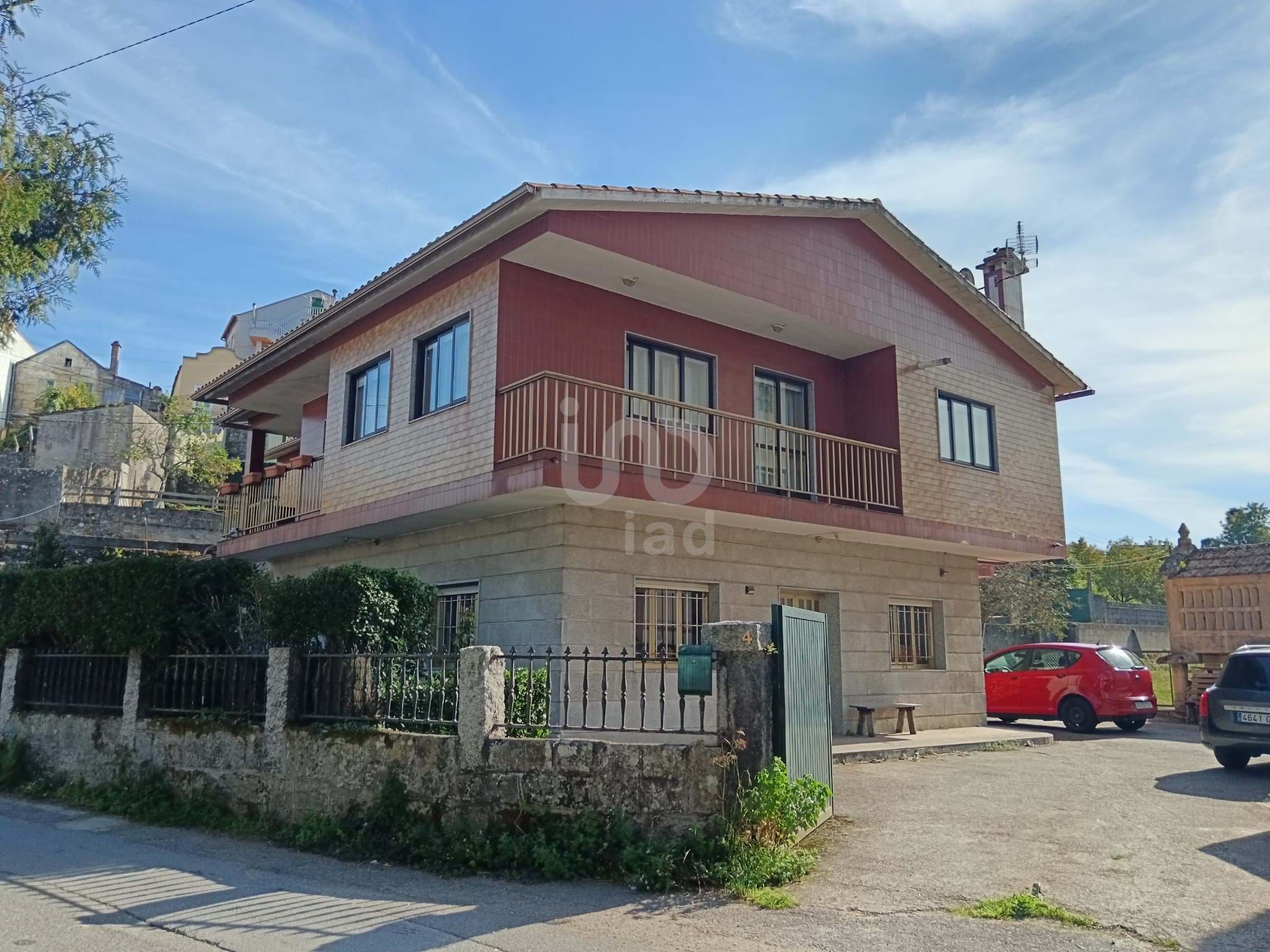 Exterior view of House or chalet for sale in Pontevedra Capital   with Heating