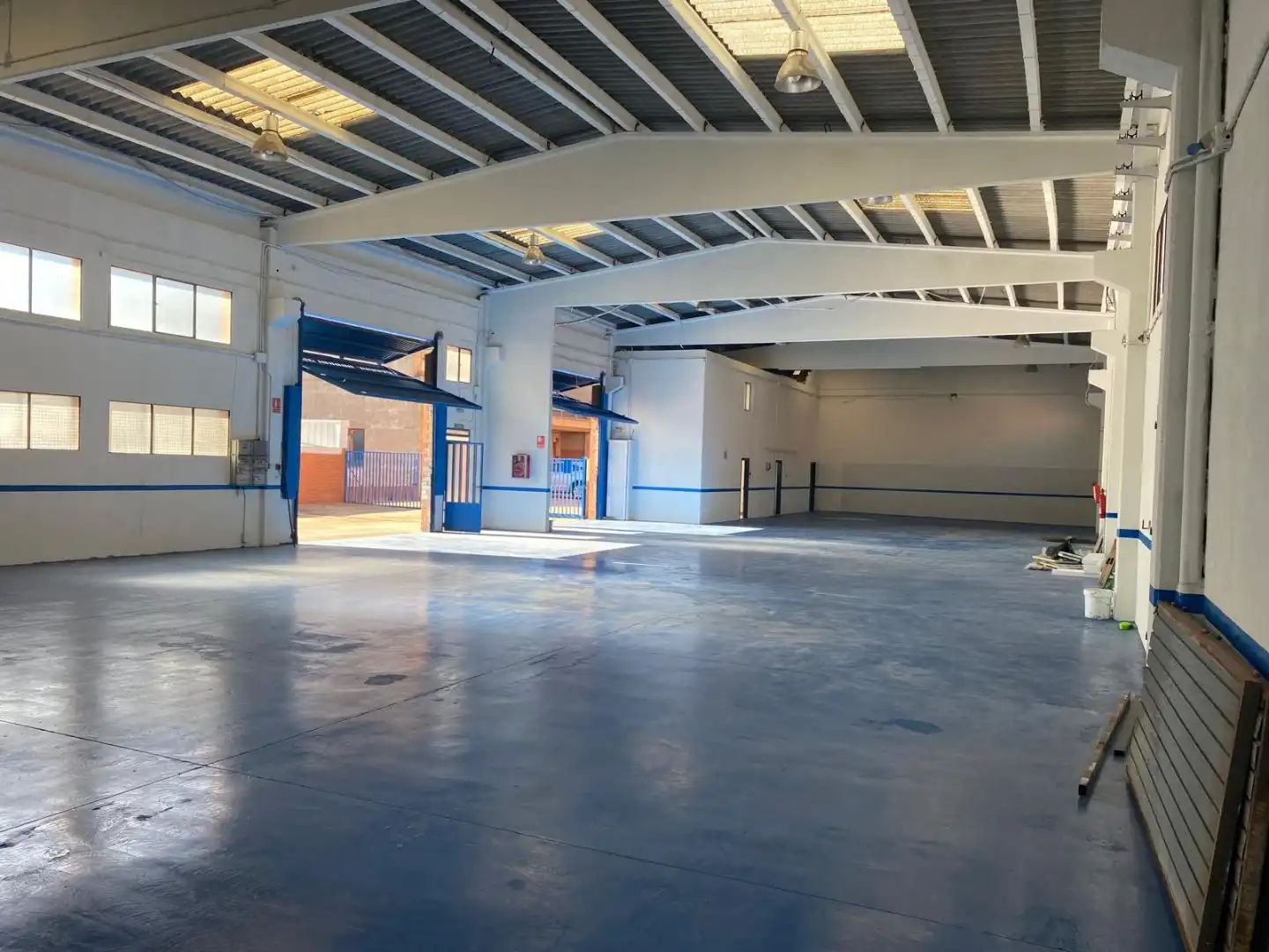 Nave industrial in vendita a c/ Cementiri Nou 9