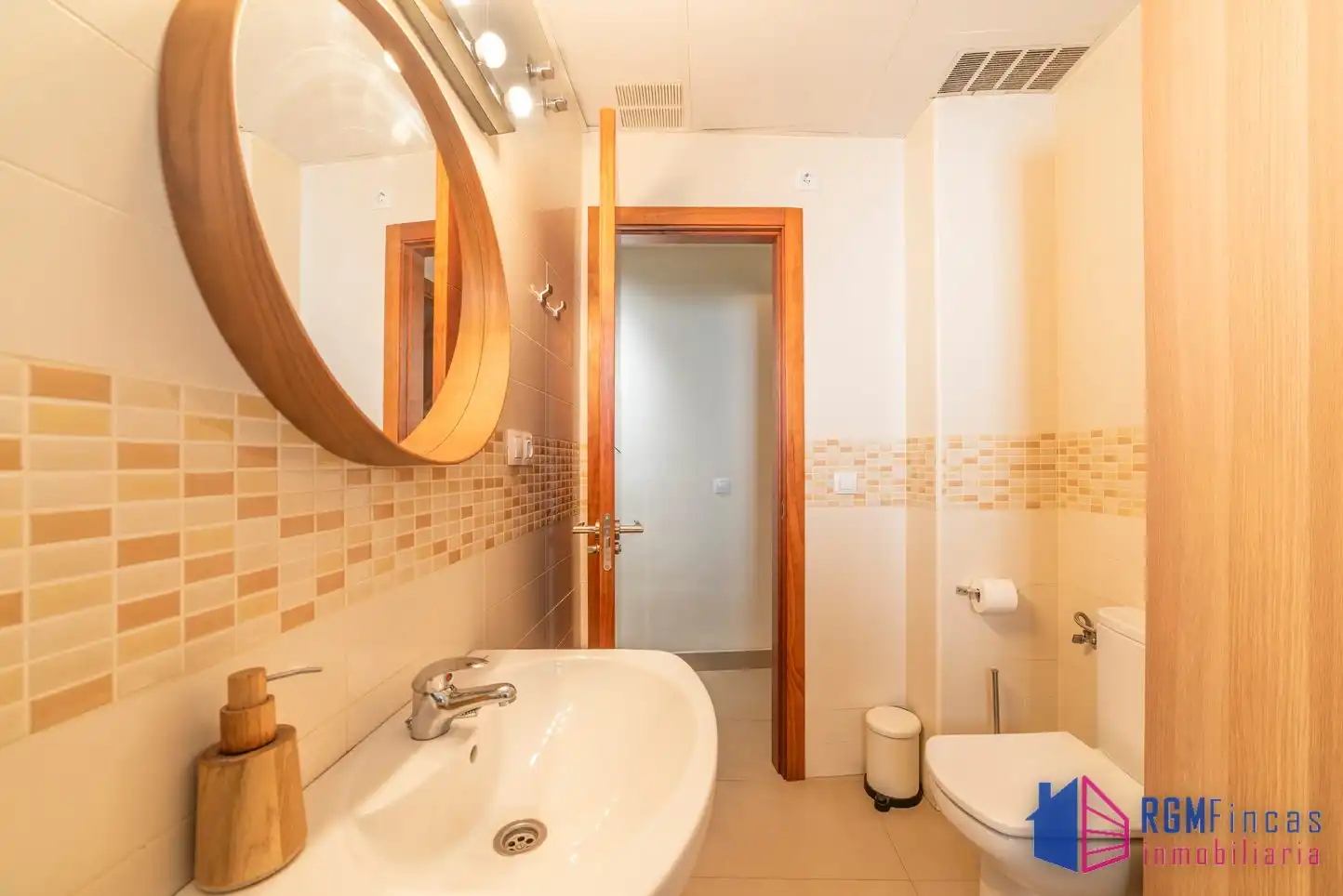 Baño de Piso en venta en La Algaba, Sevilla