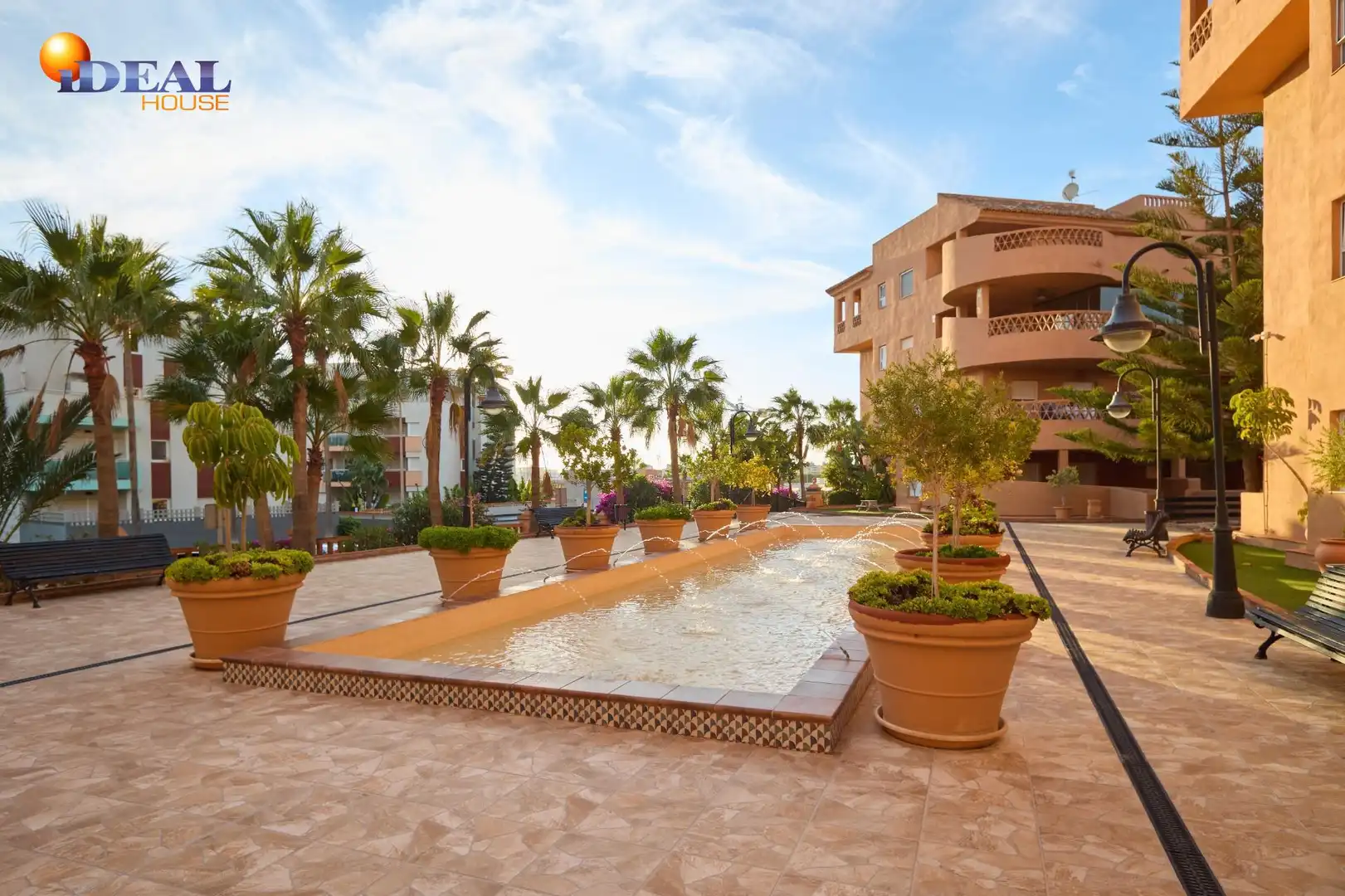 Terraza de Piso en venta en El Ejido con Aire acondicionado, Calefacción y Jardín privado