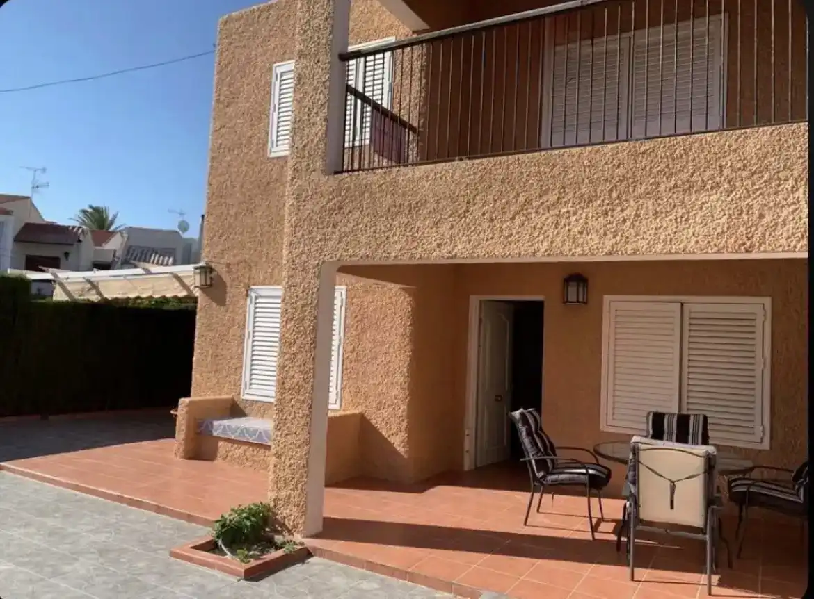 Vista exterior de Casa o chalet de alquiler en Mazarrón con Aire acondicionado, Jardín privado y Trastero