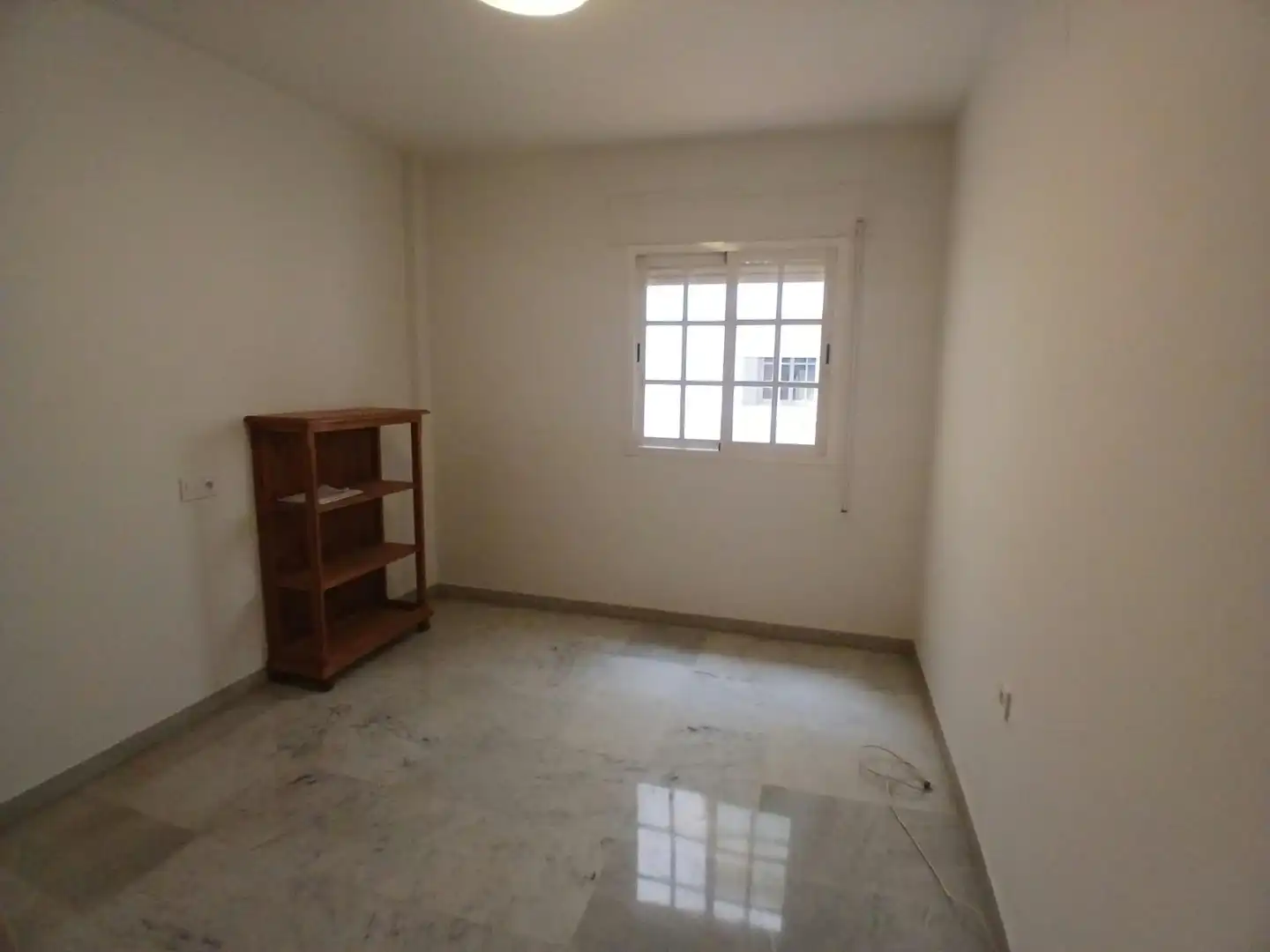 Schlafzimmer von Wohnung zur Miete in Málaga mit Klimaanlage und Alarm