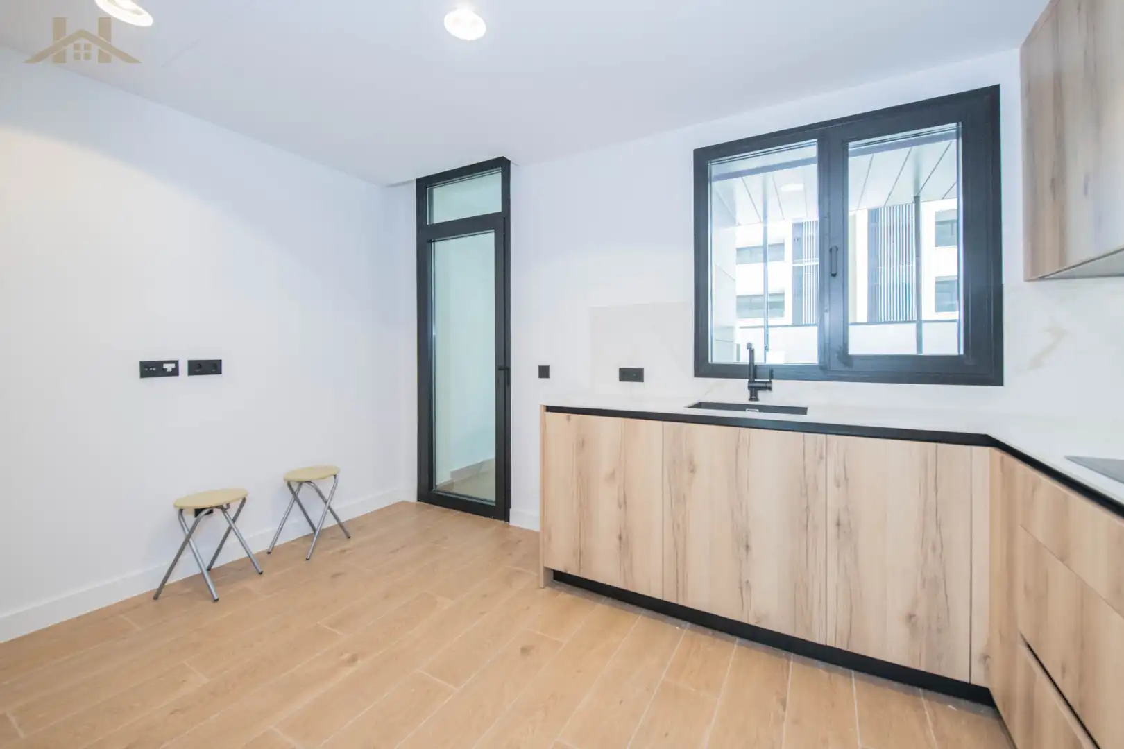 Küche von Wohnung zum Verkauf in Tres Cantos mit Klimaanlage, Heizung und Terrasse