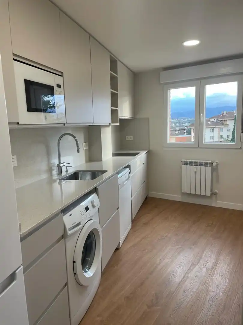 Wohnung zur Miete in Oviedo - CL GONZALEZ BESADA, 39, Auditorio - Seminario - Parque de Invierno