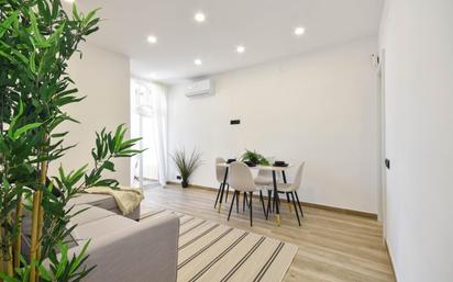 Living room of Flat for sale in  Barcelona Capital  with Air Conditioner and Balcony