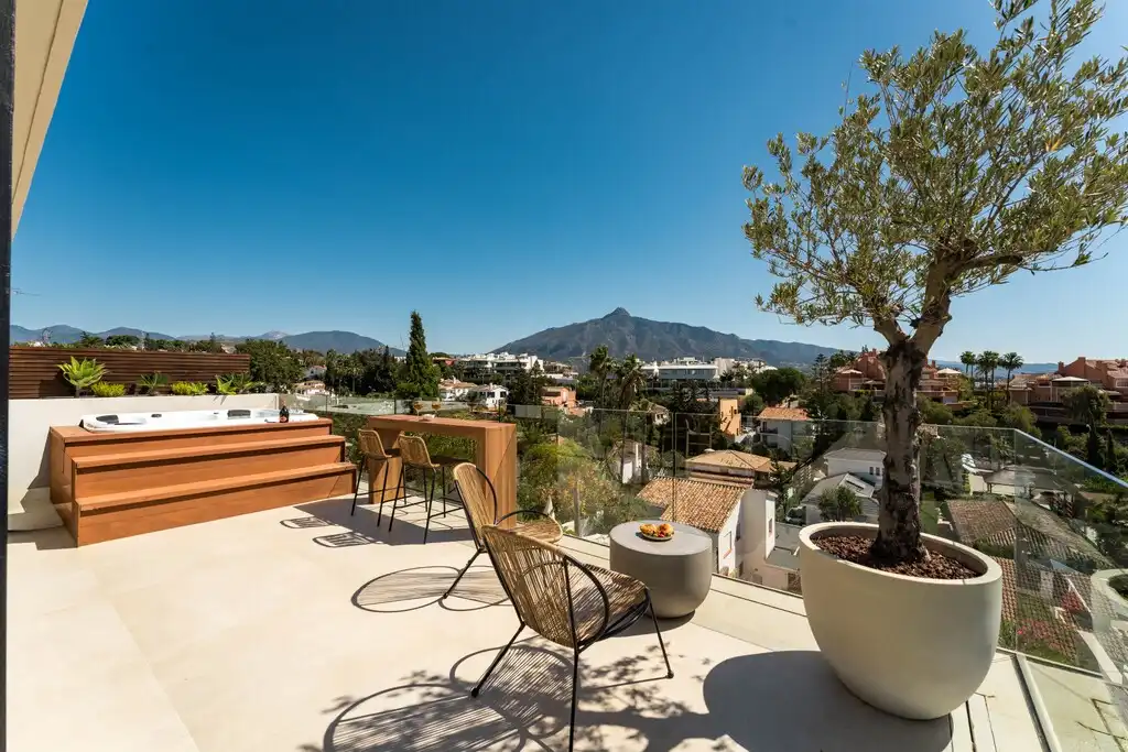 Chalet con piscina en venta en Nueva Andalucía, imagen 16