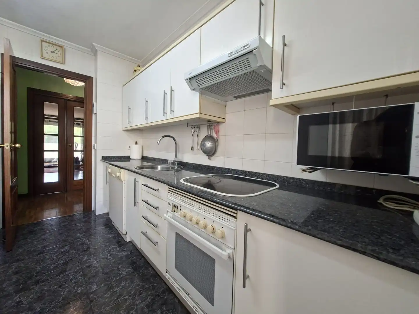 Kitchen of Flat for sale in Badalona  with Air Conditioner, Heating and Terrace