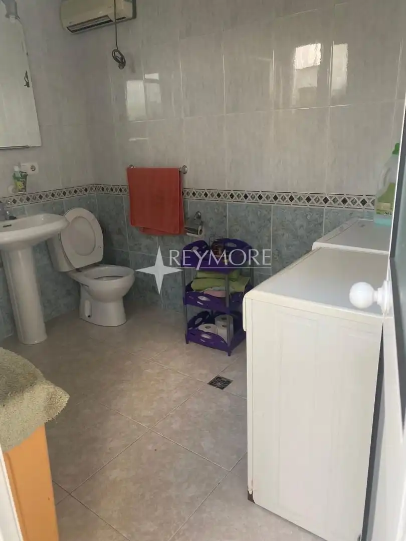 Bany de Casa o xalet en venda en Guadalcázar amb Aire condicionat, Terrassa i Traster