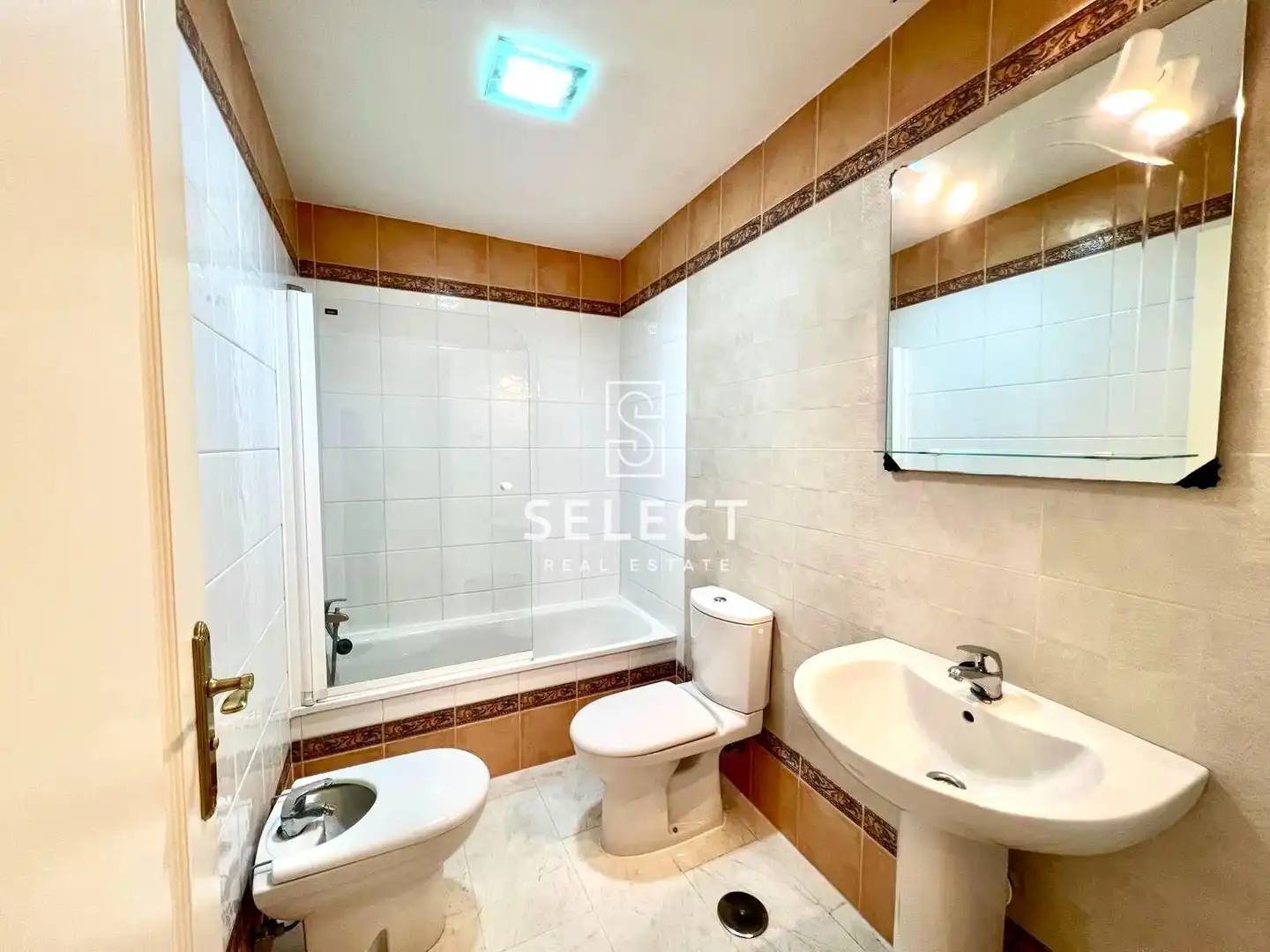 Apartament amb terrassa en venda a MARINA DEL ESTE, imagen 15