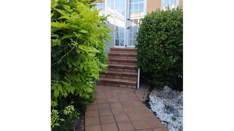 Foto 5 de Casa adosada en venta en Arándano, Los Rosales, Ciudad Real Capital