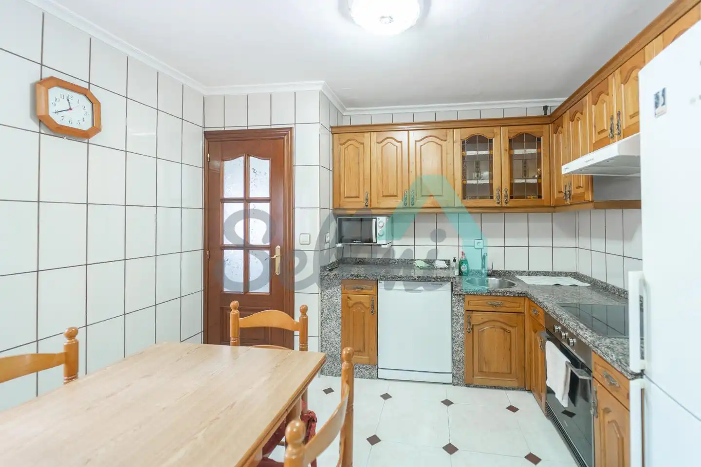 Cocina de Planta baja en venta en Aller con Calefacción, Trastero y Amueblado