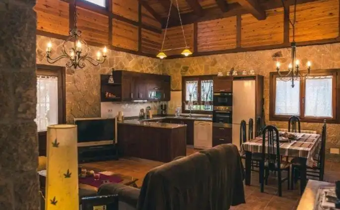 Sala d'estar de Casa o xalet en venda en Maello amb Moblat