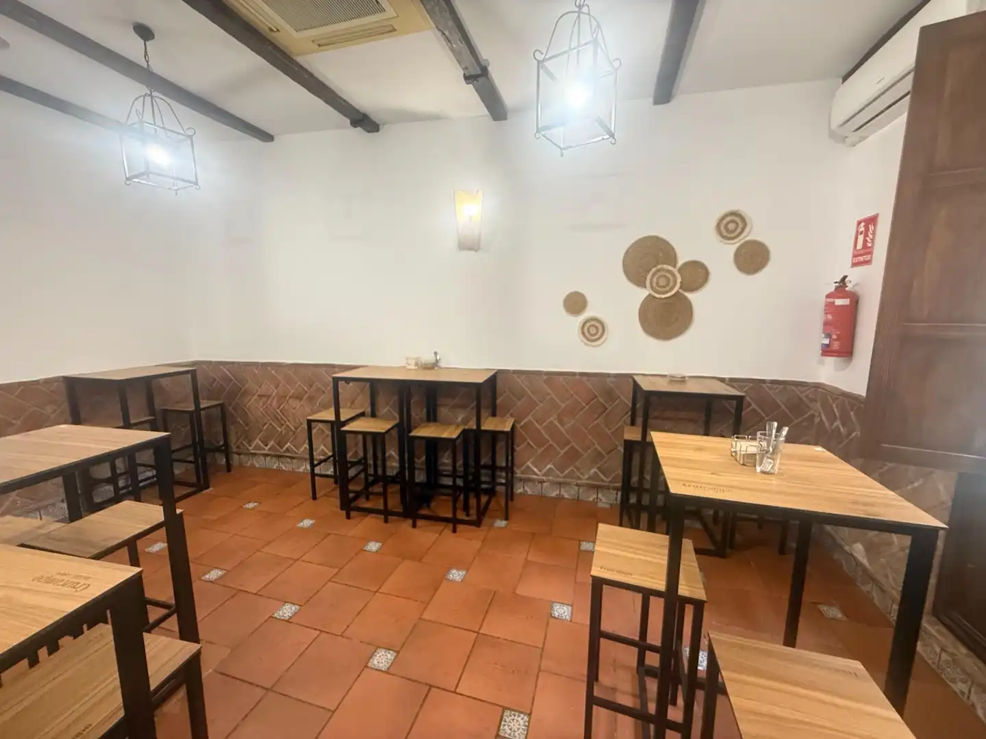 Business premises for transfer in Calle Calle Trajano, imagen 4