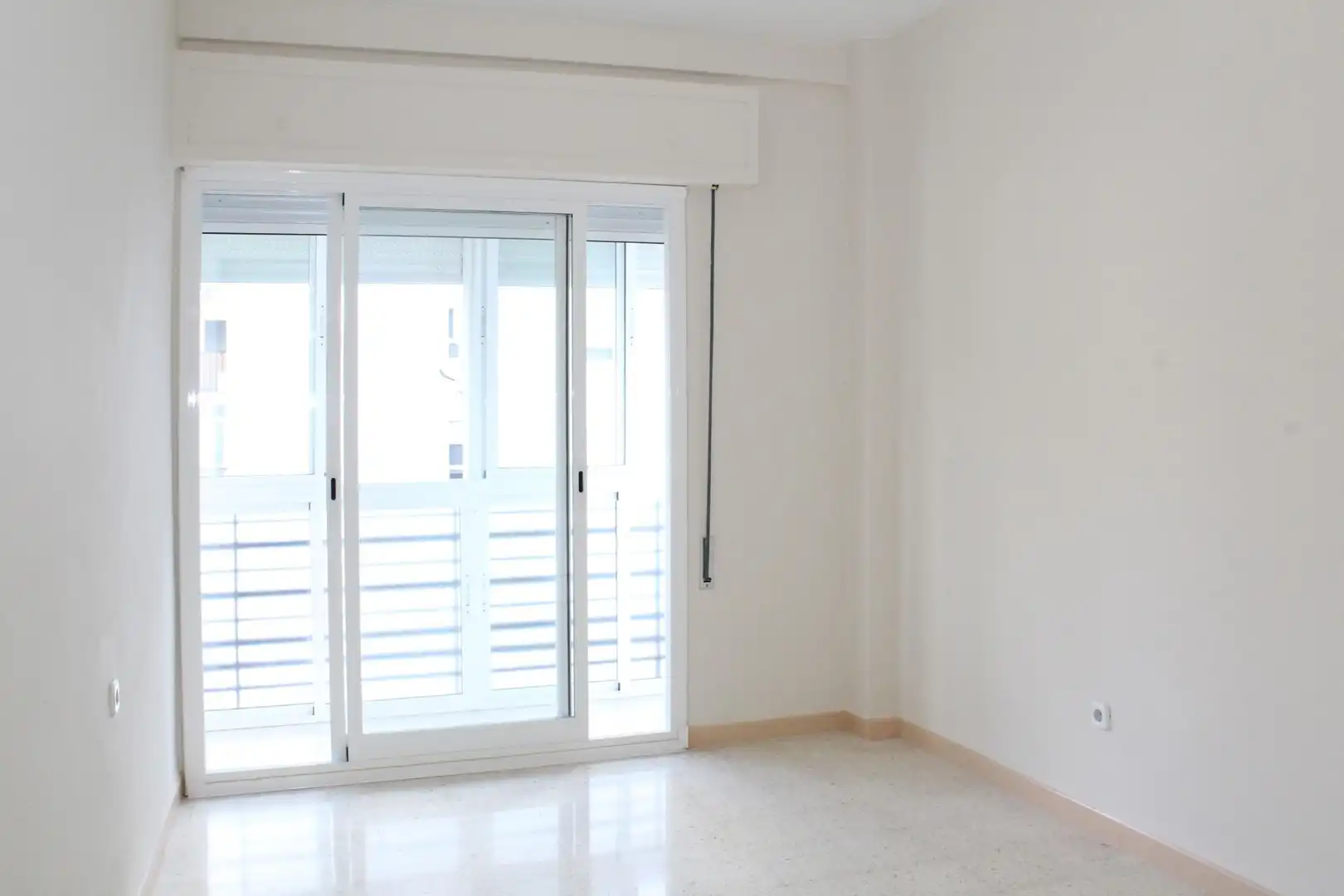 Habitación de Piso de alquiler en Sevilla con Aire acondicionado, Terraza y Amueblado