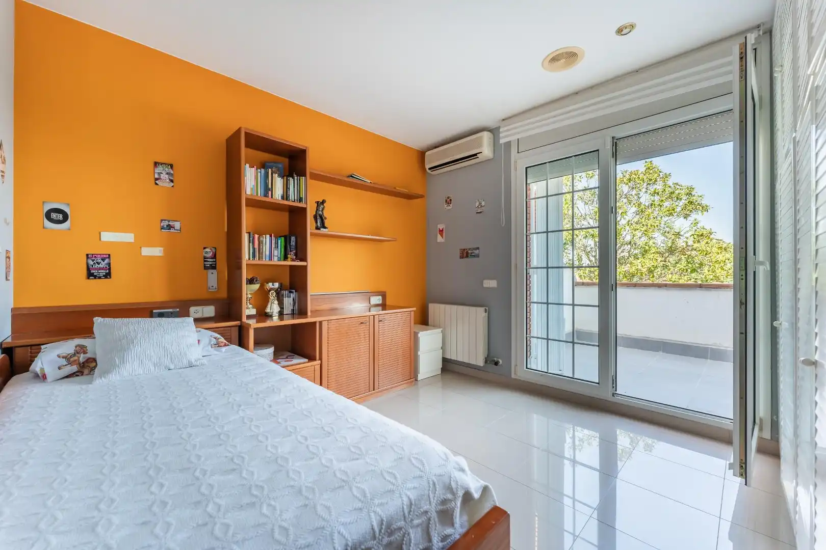 Habitación de Casa o chalet en venta en Vilanova del Vallès con Aire acondicionado, Calefacción y Jardín privado