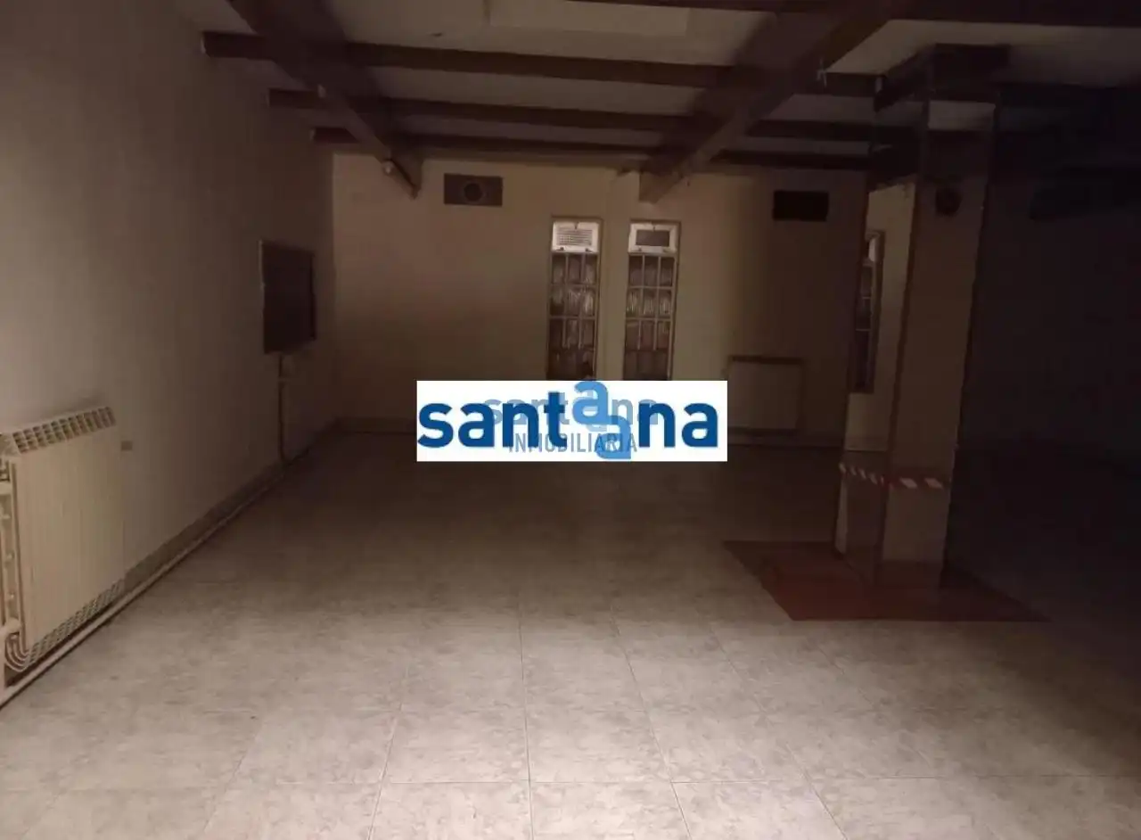 Local comercial en venda a Casco Antiguo, imagen 6
