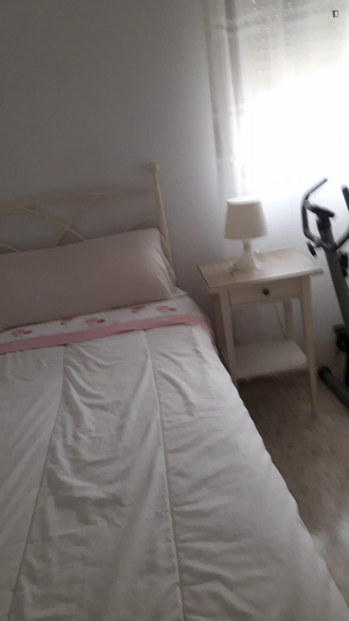 Apartment to share in Colores -  Entreparques