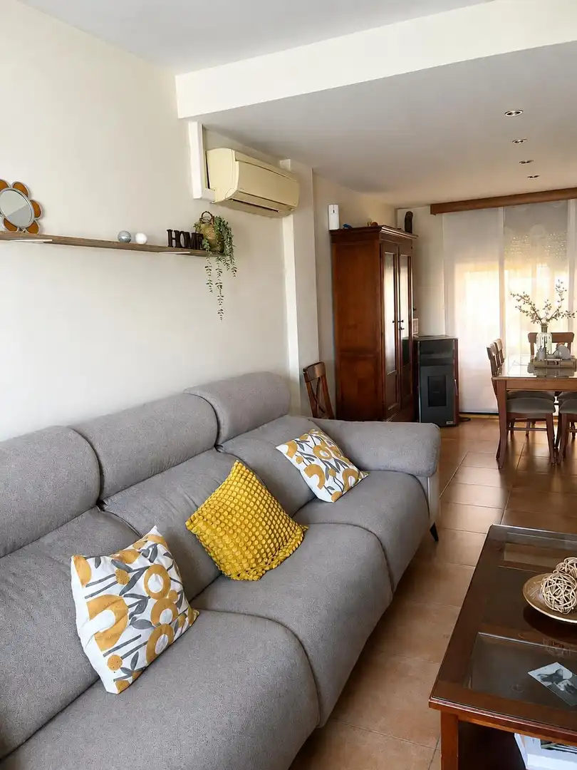Sala de estar de Casa adosada en venta en Alhendín con Terraza, Trastero y Balcón
