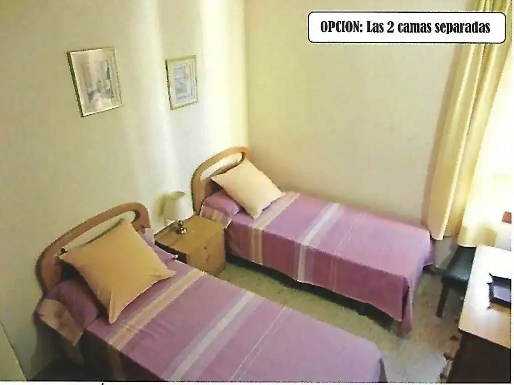 Habitación de Apartamento de alquiler en Ciutat Vella 