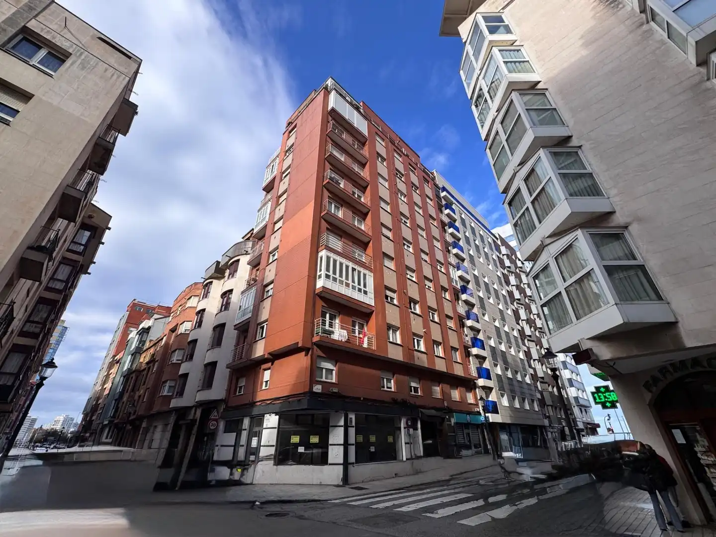 Vista exterior de Piso en venta en Gijón  con Calefacción, Parquet y Terraza