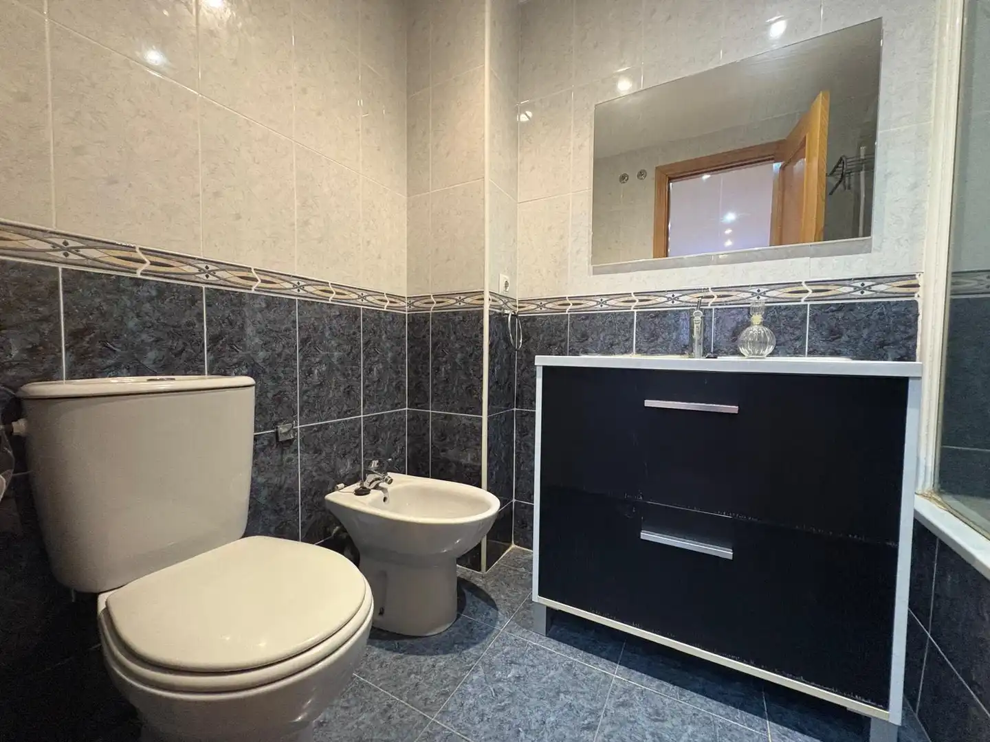Baño de Piso en venta en Paterna con Parquet y Piscina comunitaria