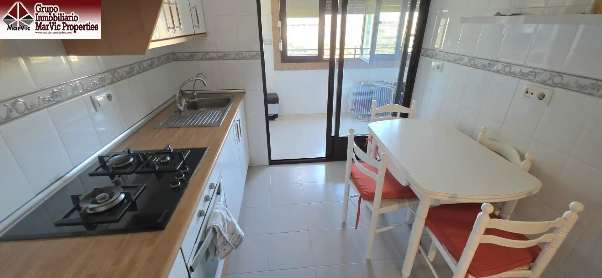 Kitchen of Flat for sale in Benidorm  with Terrace and Community pool