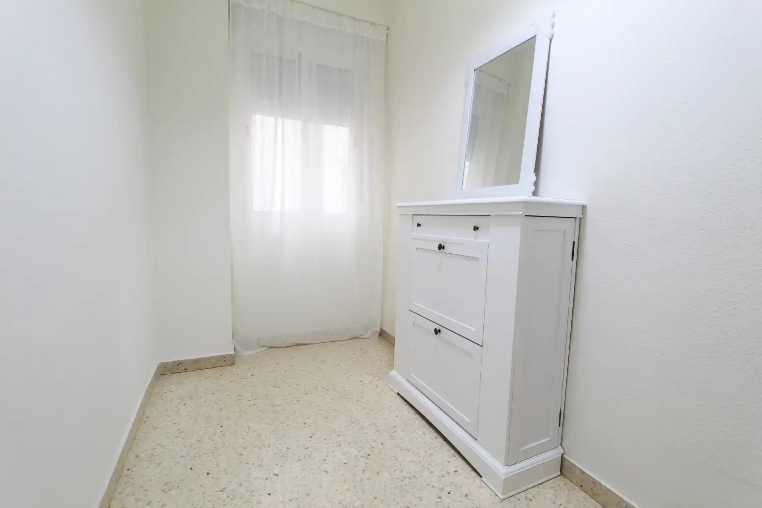 Habitación de Piso de alquiler en Alaquàs con Aire acondicionado, Calefacción y Amueblado