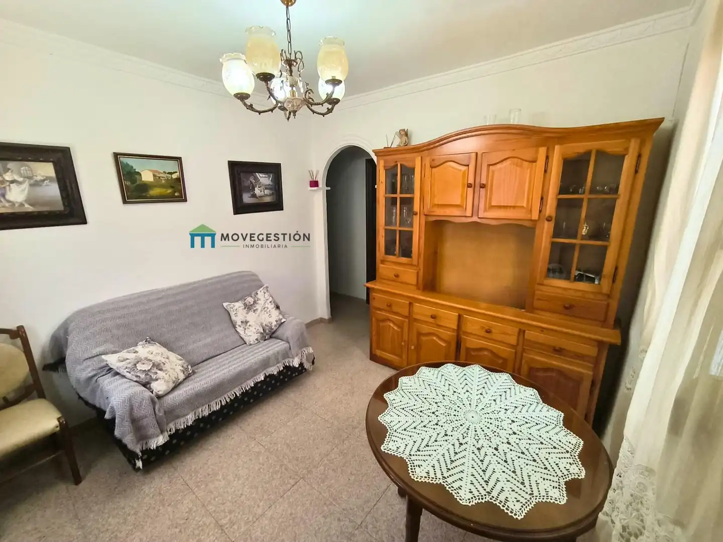 Wohnzimmer von Erdgeschoss zum Verkauf in Ubrique mit Möbliert
