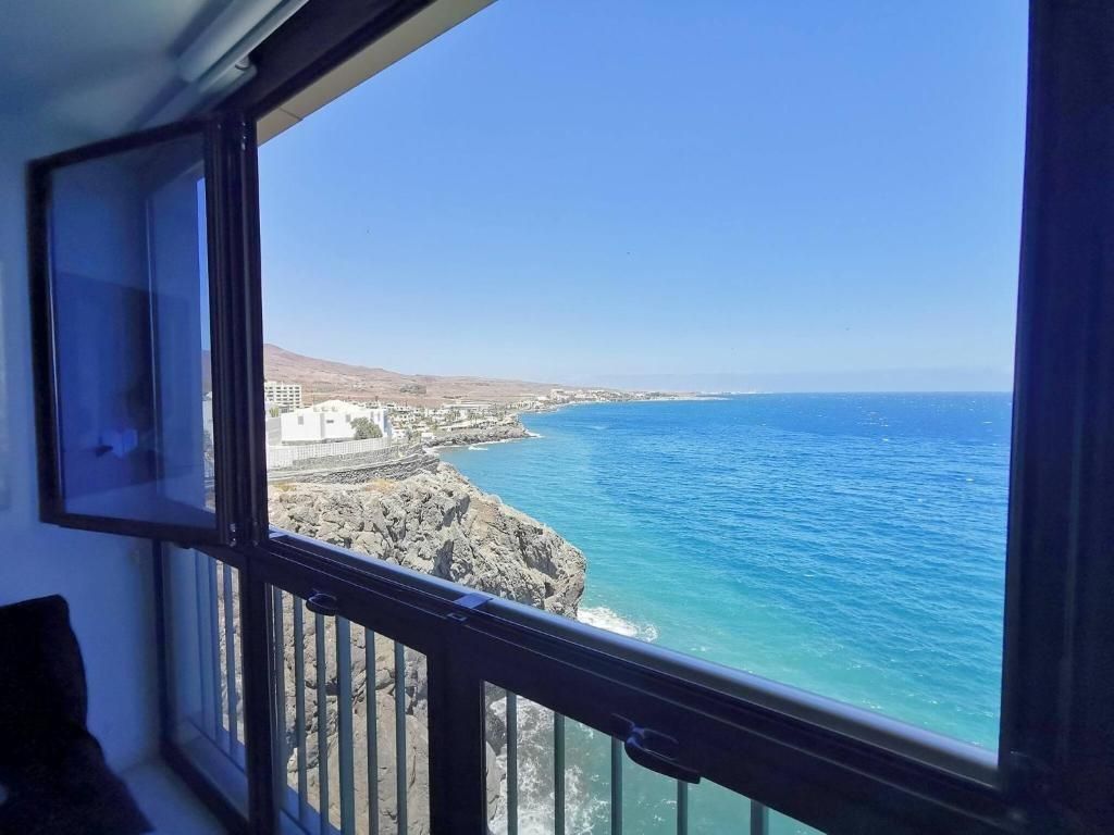 Bedroom of Study for sale in San Bartolomé de Tirajana  with Air Conditioner, Terrace and Community pool